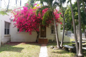 Private guest house in the heart of Miami! Surrounded by Miami's HOT spots!